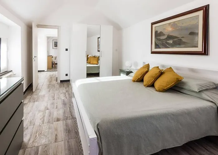 Feriehus Casa Zaffe - Relax Ligure Nel Cuore Di Sturla Genova